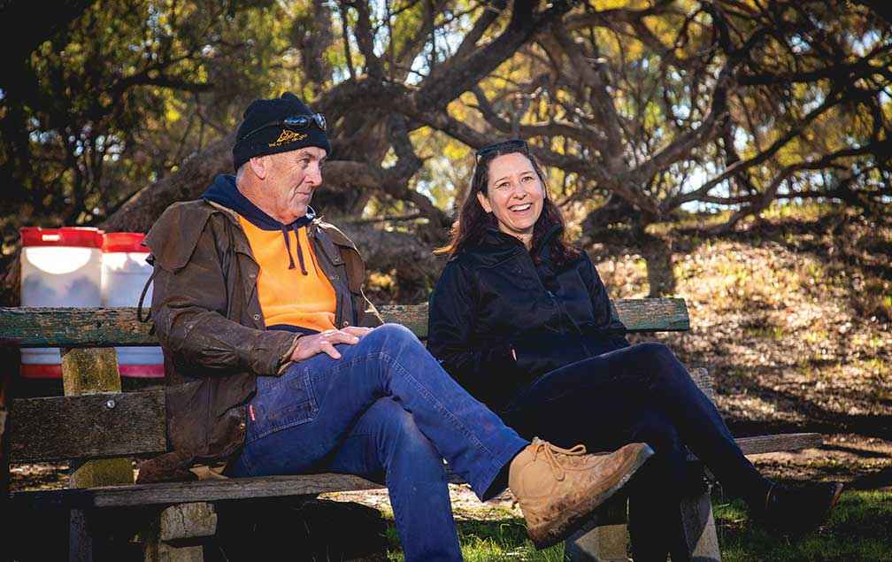 Nullawil Landcare Group President Donald Cooper discusses the benefits of environmental water at Uttiwillock Wetland in Nullawil with Marissa Shean. 