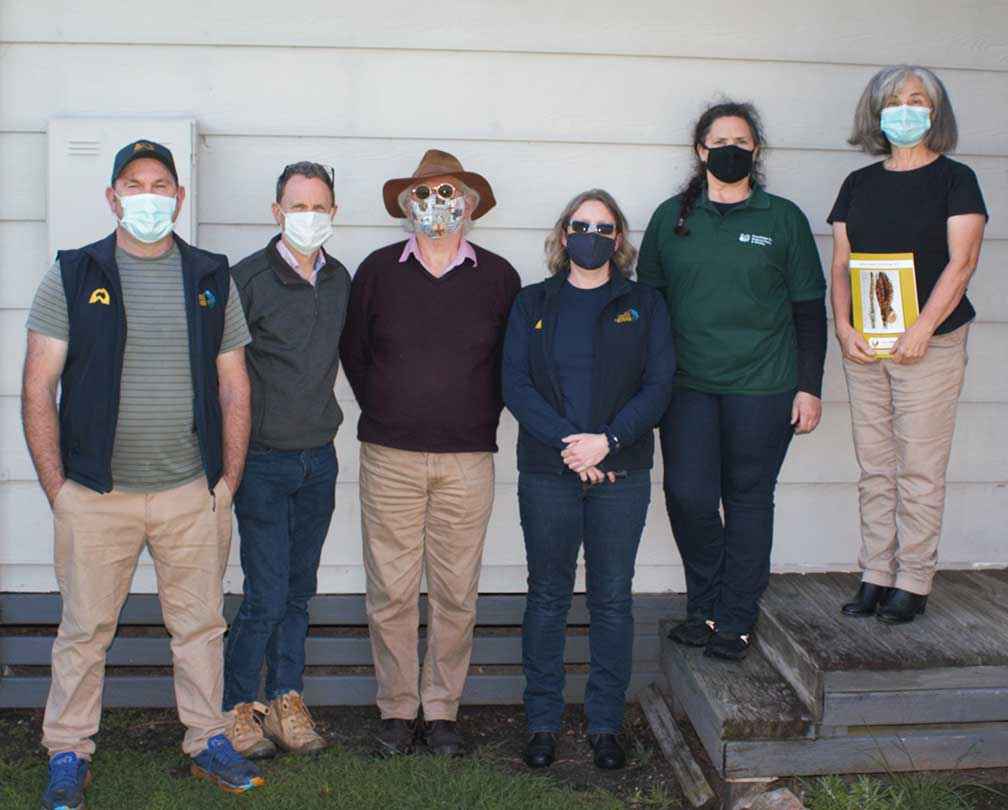 East Gippsland Central Seedbank collaborators Matt Stephenson, Geoff Trease, Phil Horner, Caroline McGuinn, Trudiann Dale and Vicki Leris. <br />
