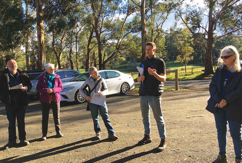ClimateWatch Program Coordinator Luke Richards talks to community groups at Parks Victoria’s Haining Farm, Yarra Valley, at the launch of their ClimateWatch trail in 2021.