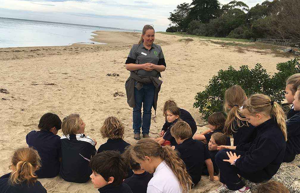 Lisa running Environmental Detectives activities at Inverloch foreshore with local school children.