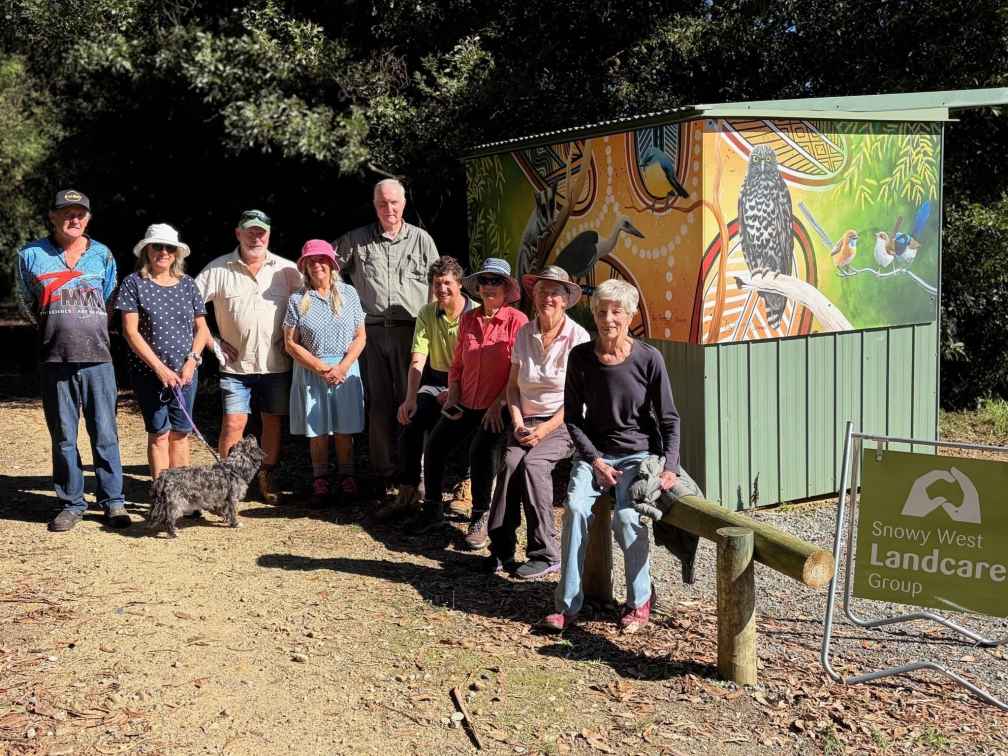 As a leader with Snowy West Landcare Group, Dawn has supported on-ground restoration and community connection around Orbost and beyond. 